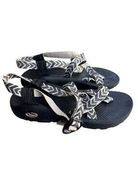 Chaco Women's Black & White Chevron Strap Sandals Size 9 - Outdoors